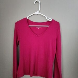 Banana Republic Magenta Long Sleeve V-Neck Top